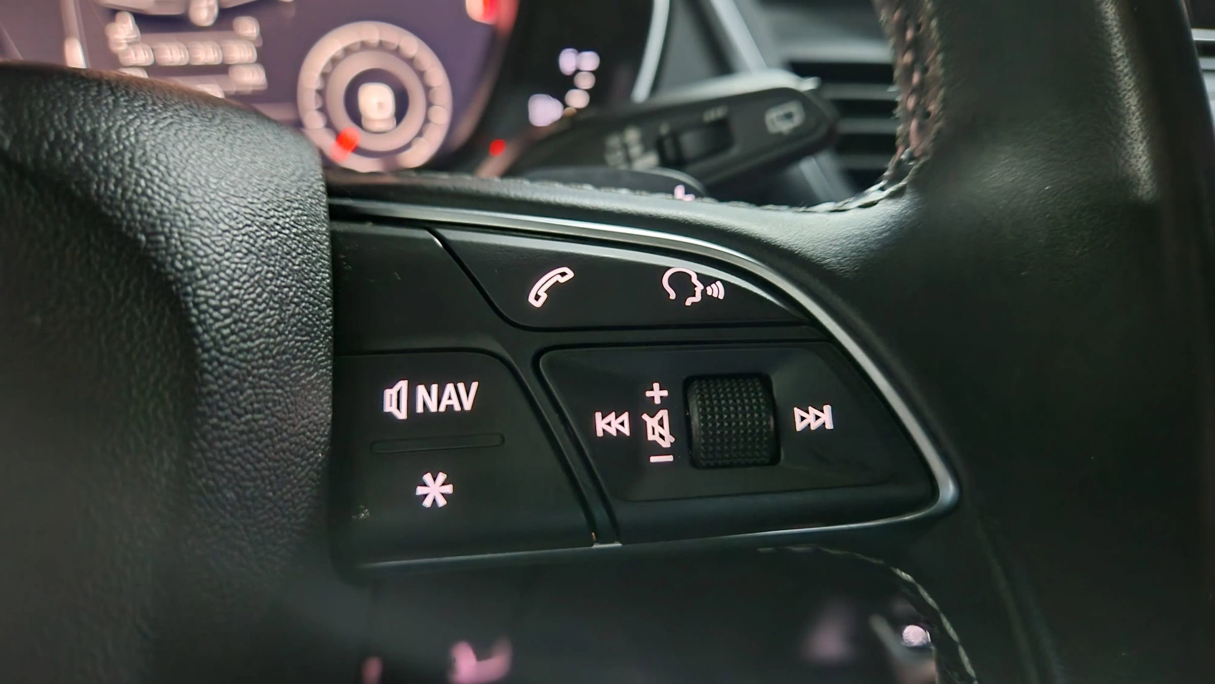 Used 2019 Audi SQ5 Prestige image 30