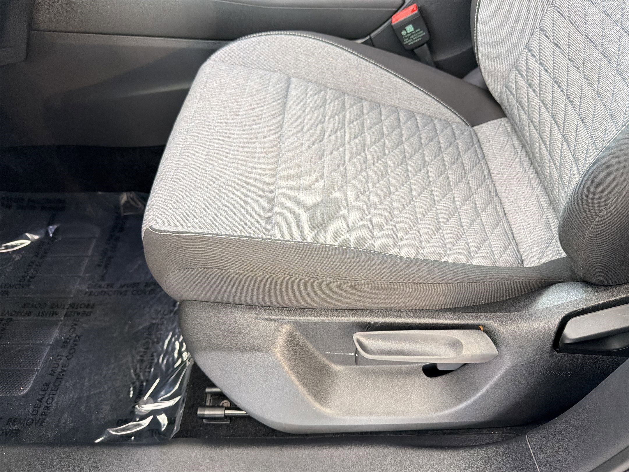 Used 2025 Volkswagen Tiguan S FWD image 14