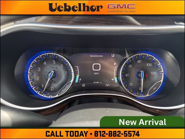 Used 2024 Chrysler Pacifica Limited image 31