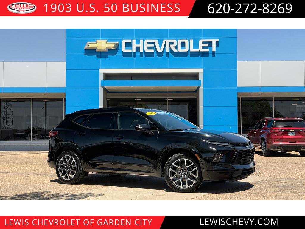 Certified 2025 Chevrolet Blazer RS FWD image 1