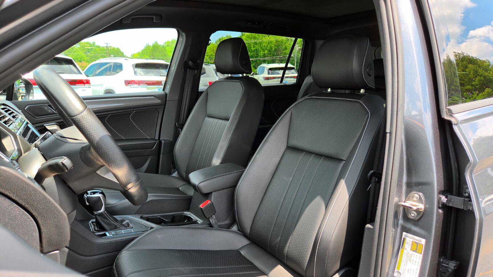 Certified 2024 Volkswagen Tiguan SE R-Line FWD image 20