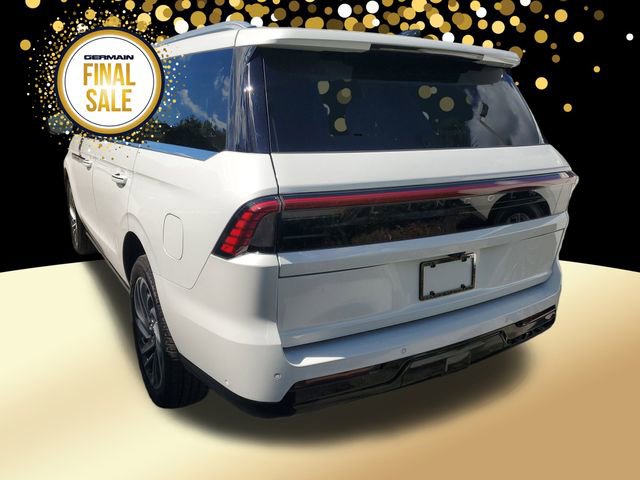 New 2025 Lincoln Navigator Reserve image 8