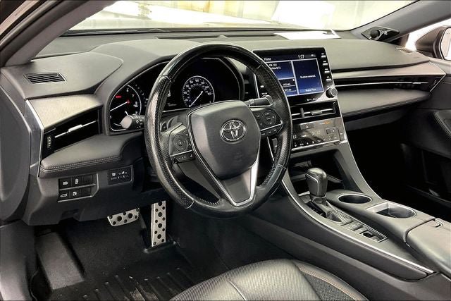 Used 2019 Toyota Avalon XSE w/ All Weather Liner Package FWD image 17