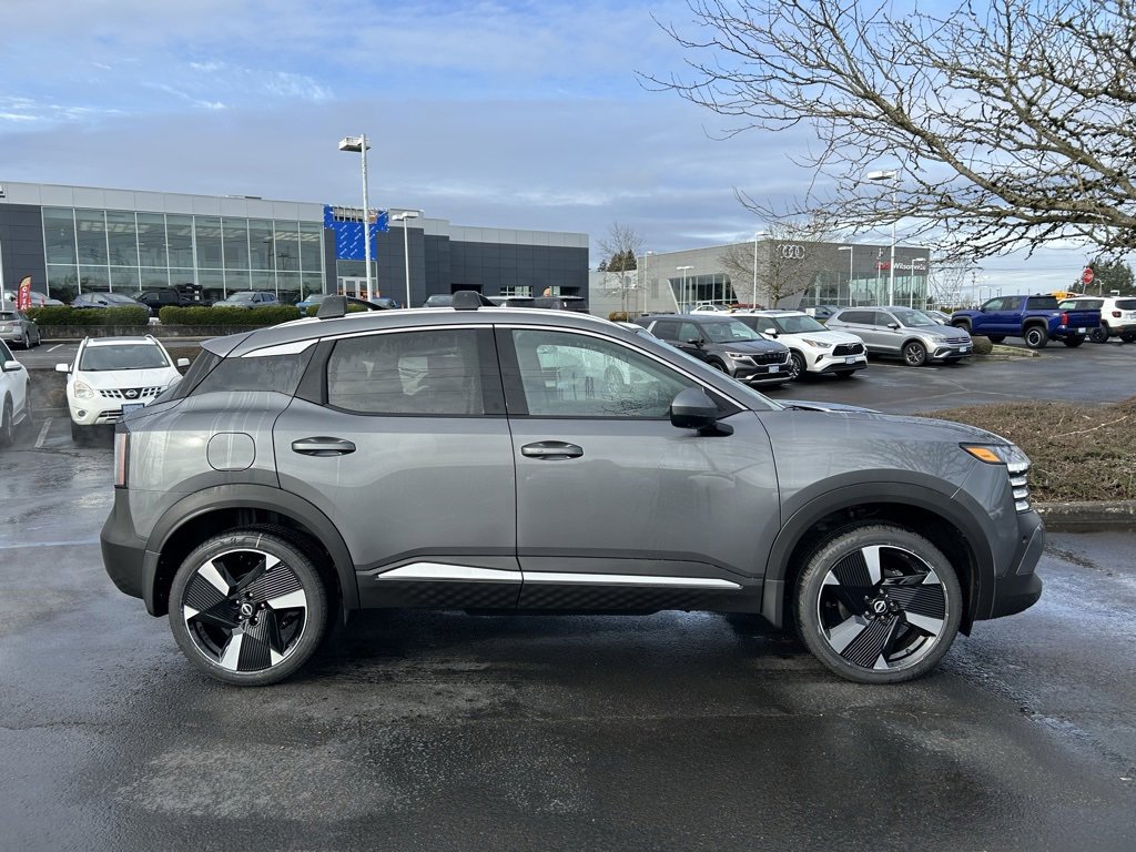 New 2025 Nissan Kicks SR w/ Illumination Package image 4