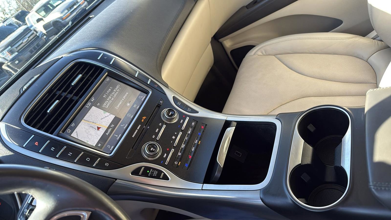 Used 2019 Lincoln Nautilus Reserve image 21