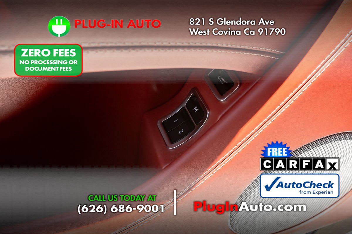 Used 2018 Bentley Bentayga AWD/4WD image 28