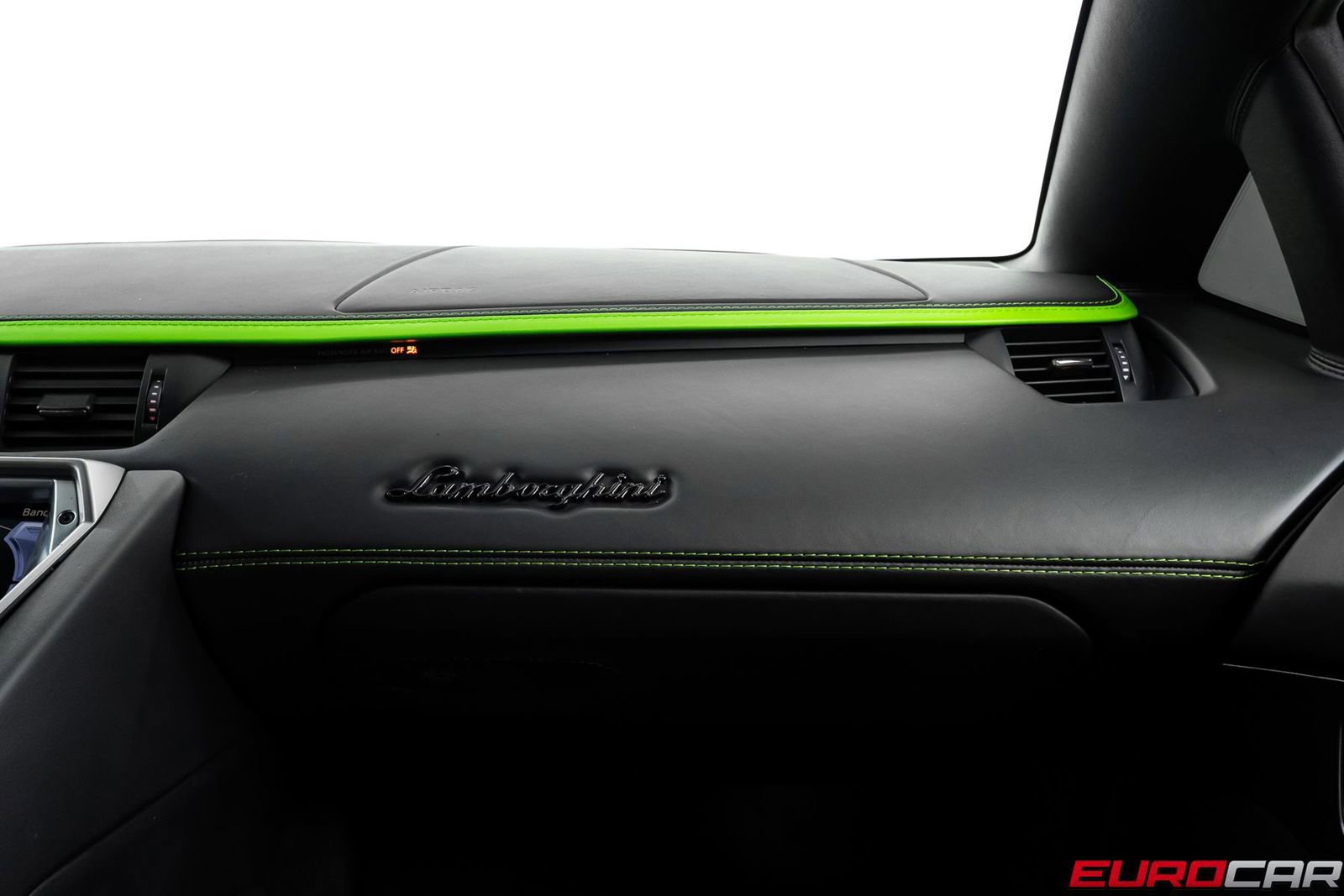 Used 2018 Lamborghini Aventador S image 36