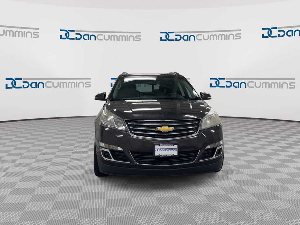 Used 2017 Chevrolet Traverse LT FWD image 3