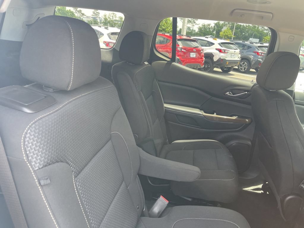 Used 2022 GMC Acadia SLE w/ Driver Convenience Package FWD image 30