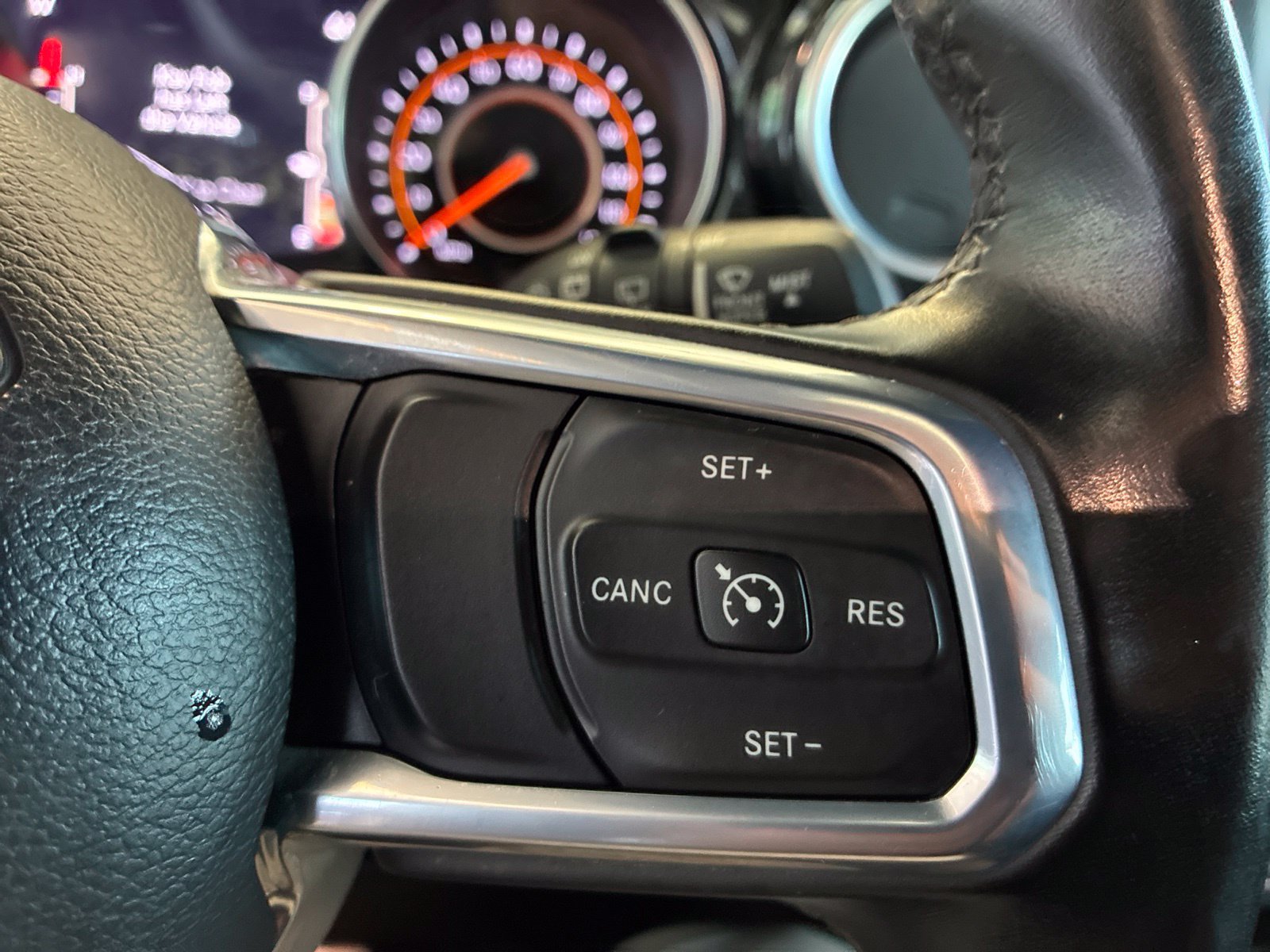 Used 2020 Jeep Wrangler Unlimited Sahara AWD/4WD image 21