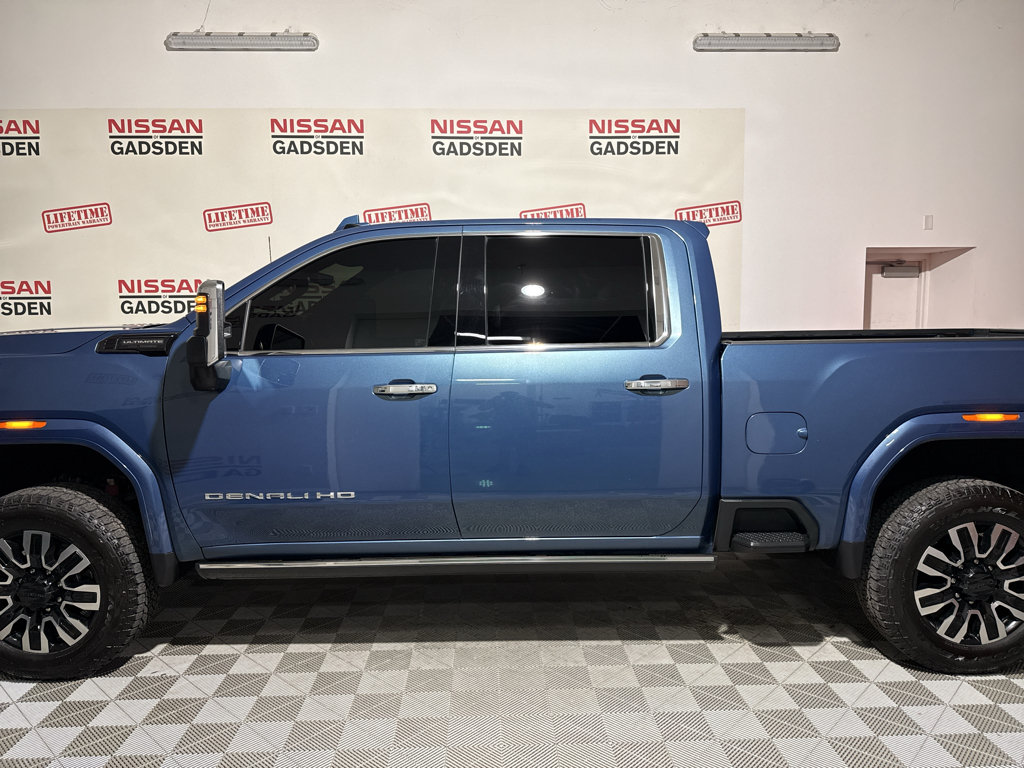 Used 2024 GMC Sierra 2500 Denali Ultimate AWD/4WD image 4
