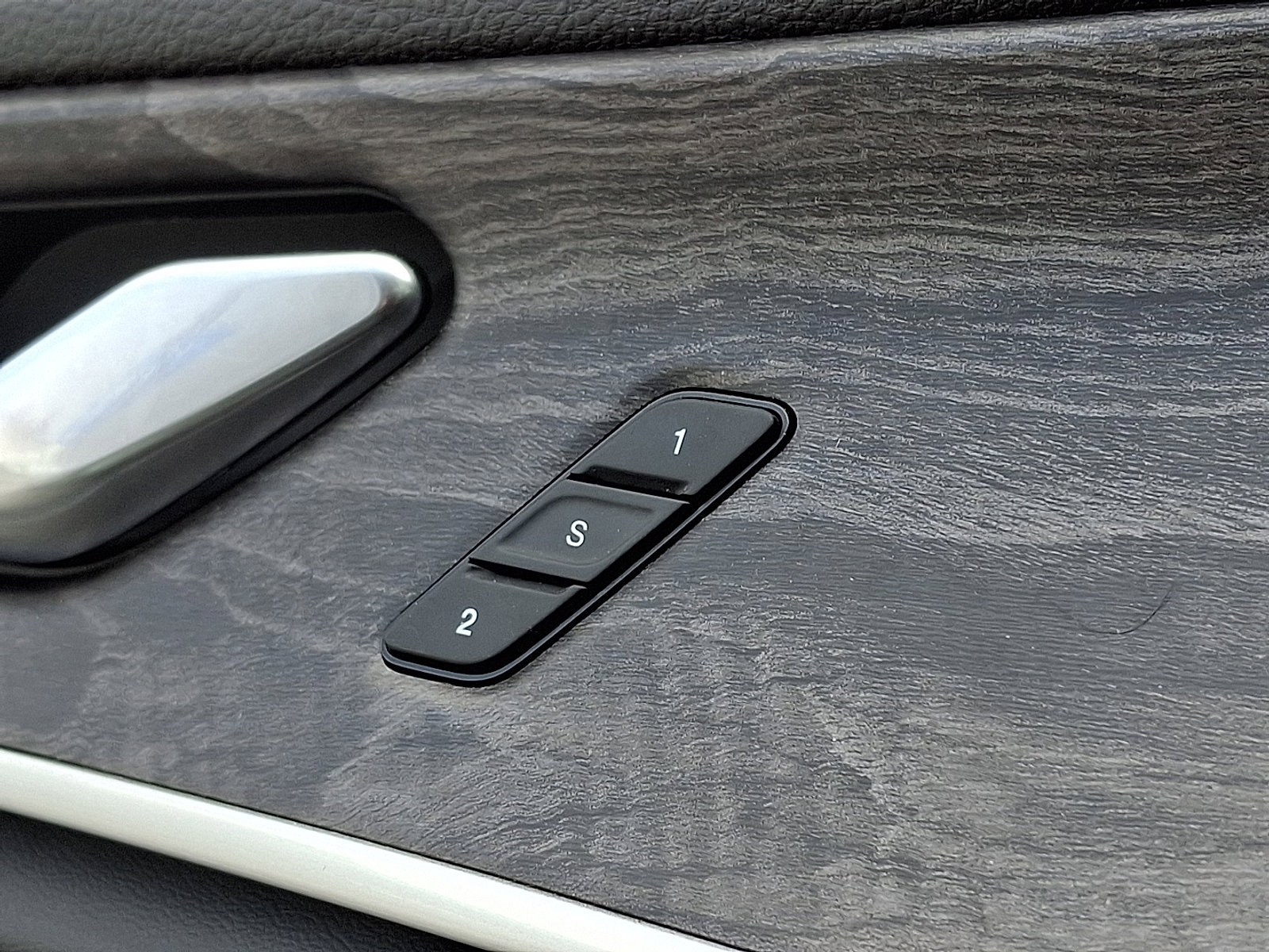 Used 2021 Jeep Grand Cherokee L Limited image 28