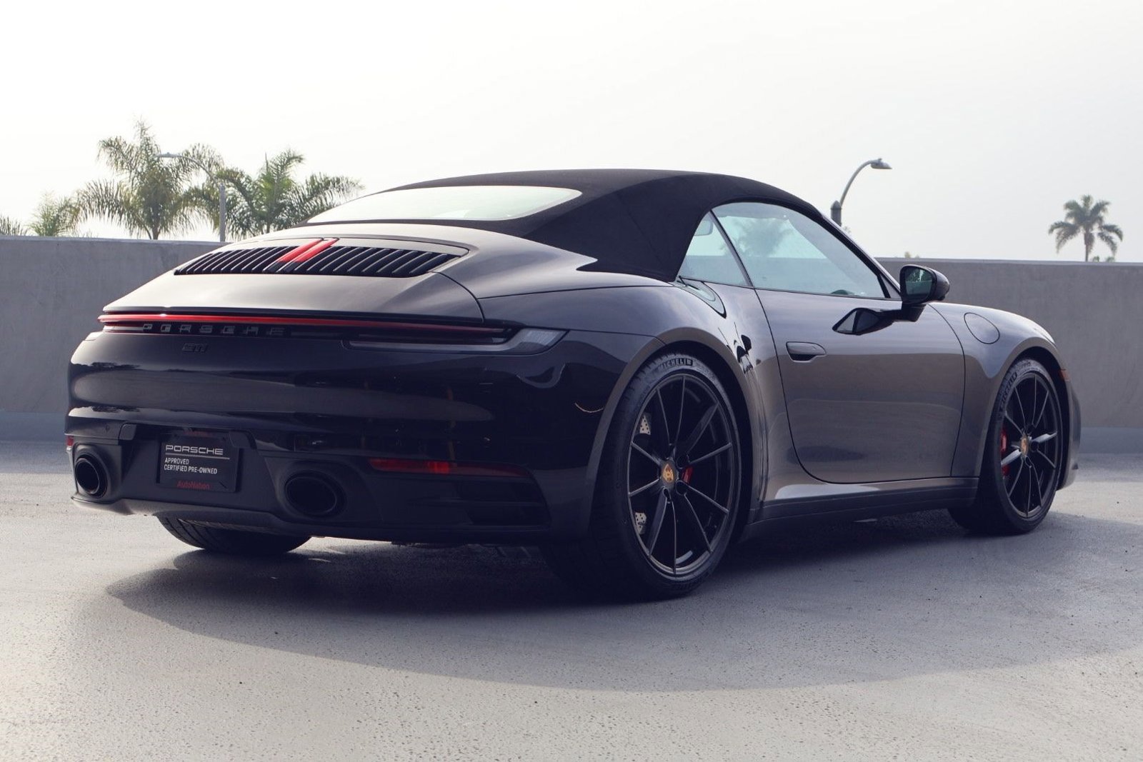 Certified 2023 Porsche 911 Carrera S image 9