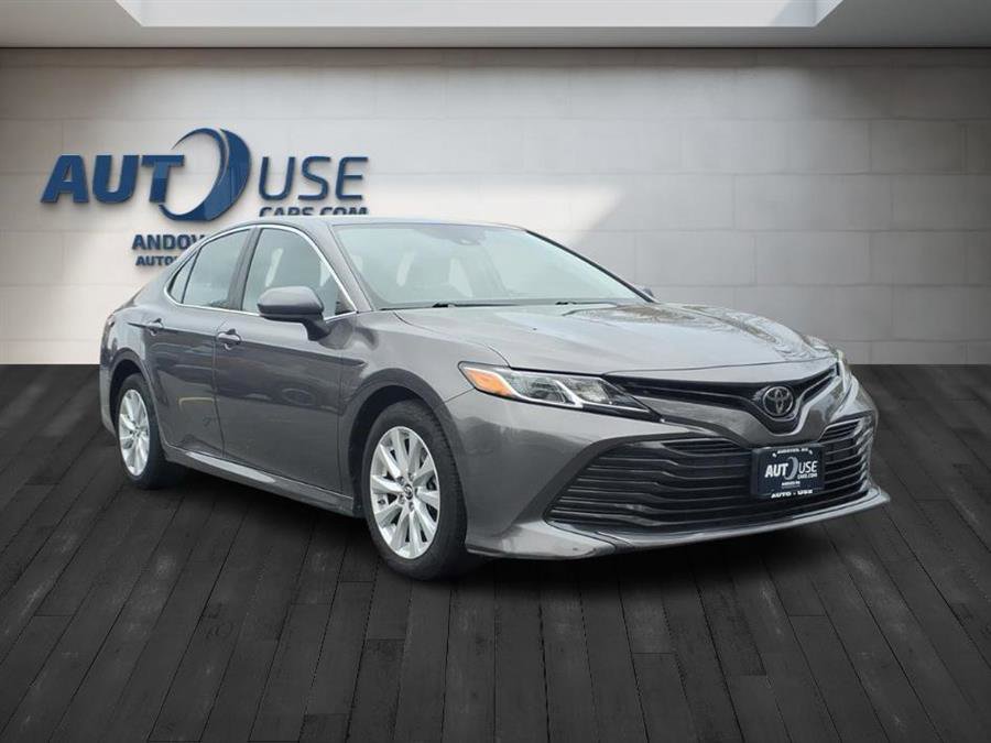 Used 2019 Toyota Camry L image 6