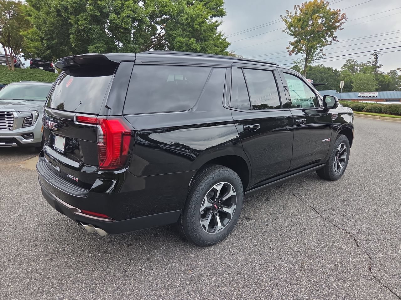 New 2027 GMC Yukon AT4 Ultimate AWD/4WD image 8