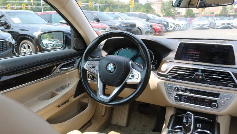 Used 2016 BMW 740i RWD image 26
