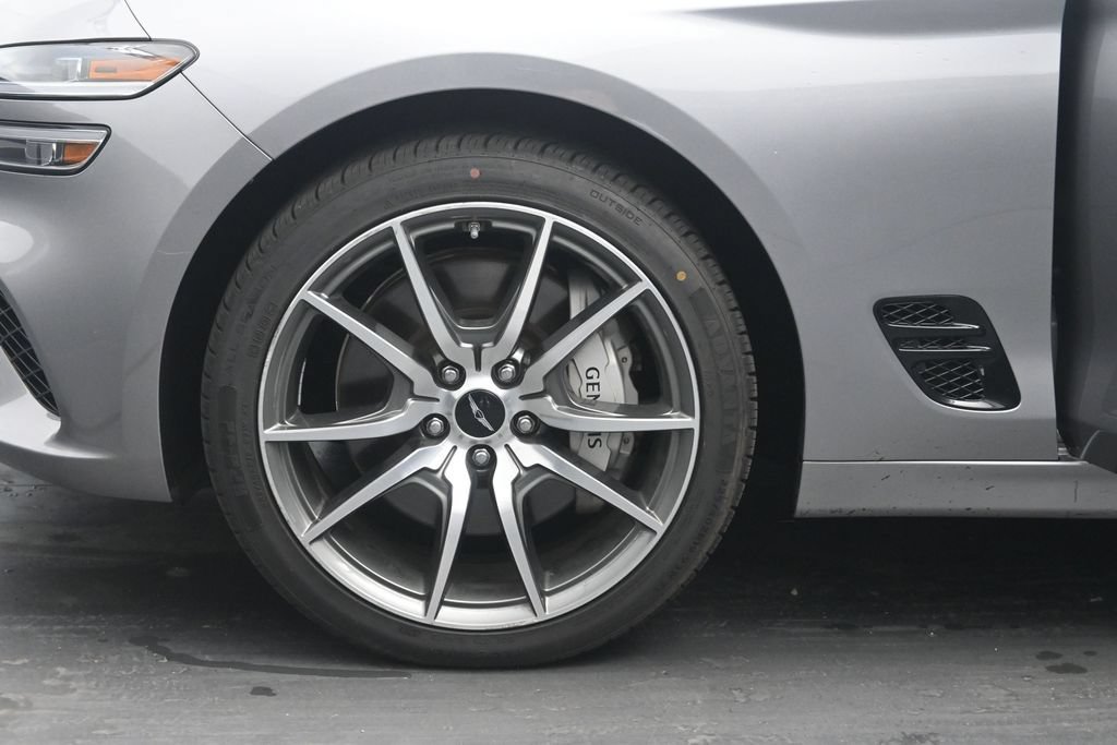 Used 2025 Genesis G70 2.5T AWD/4WD image 30