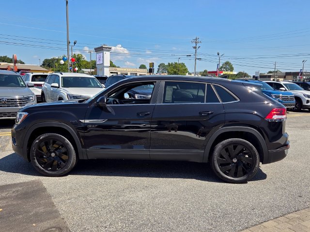 New 2026 Volkswagen Atlas Cross Sport SE FWD image 4