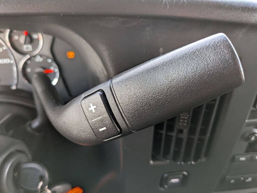 Used 2025 Chevrolet Express 3500 LT w/ LT Preferred Equipment Group RWD image 16