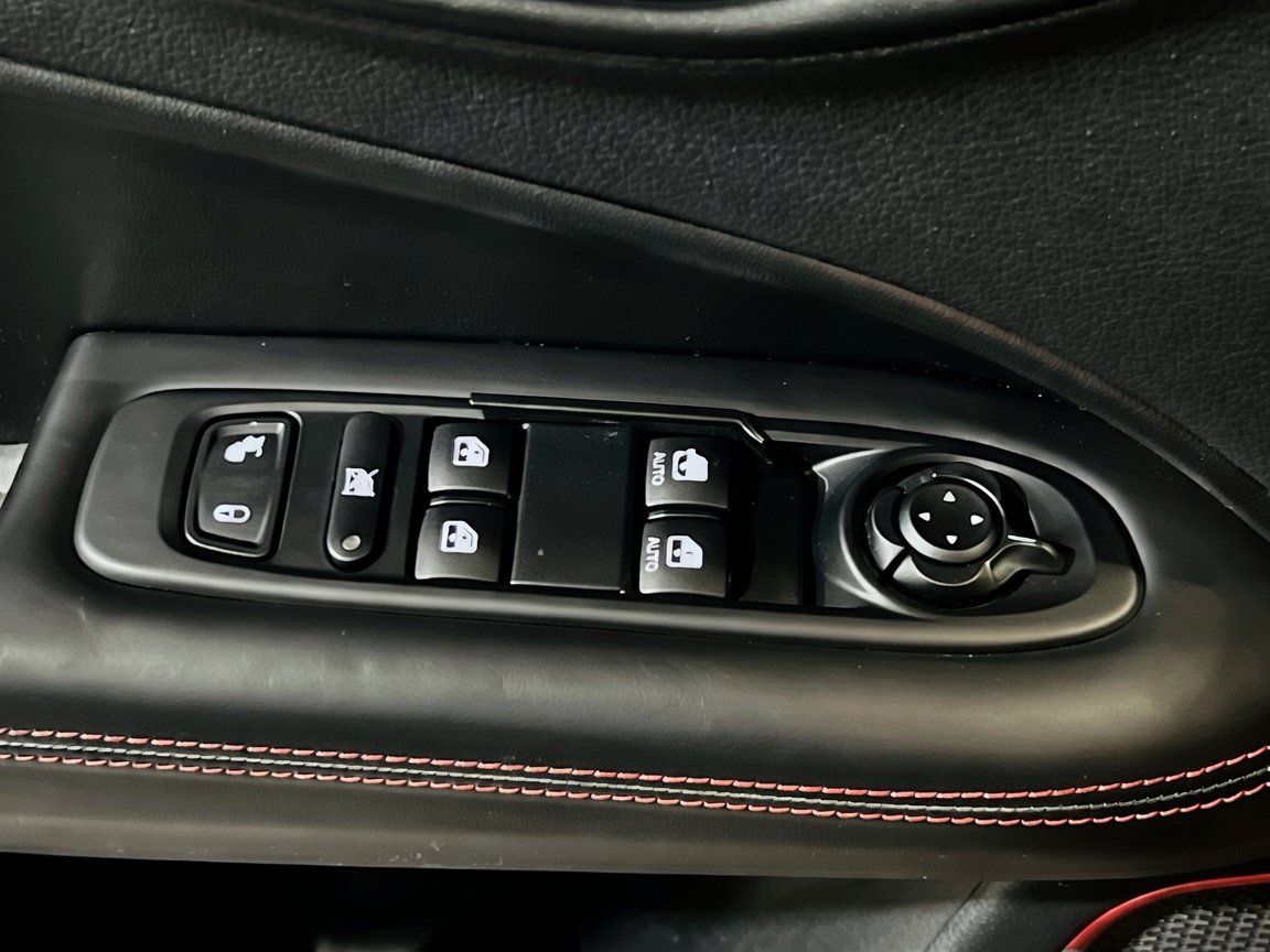 Used 2019 Jeep Compass Trailhawk AWD/4WD image 14