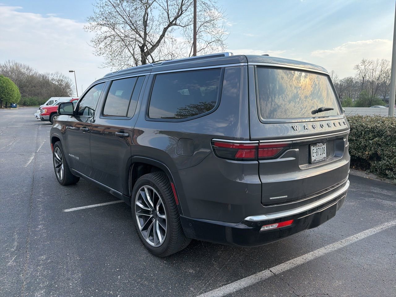 Used 2022 Jeep Wagoneer Series III w/ Premium Group I image 7