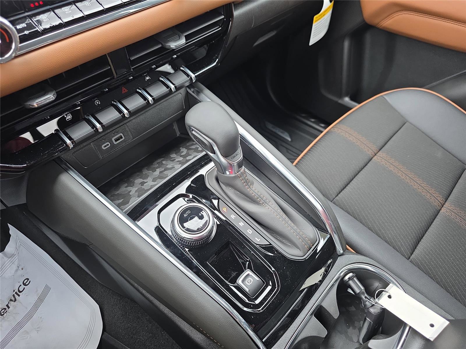 New 2026 GMC Canyon AT4 image 17