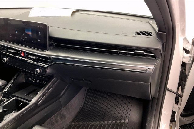Used 2025 Kia K5 GT-Line w/ GT-Line Premium Package FWD image 16