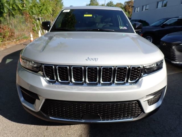 New 2025 Jeep Grand Cherokee Laredo X image 8