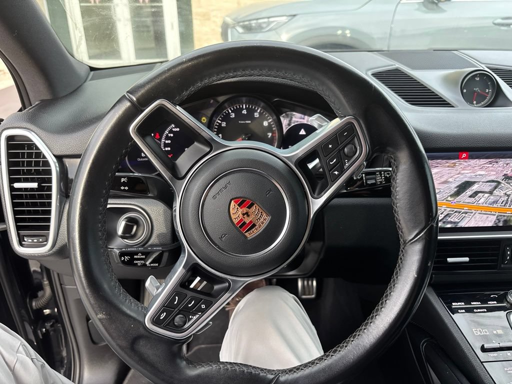 Used 2019 Porsche Cayenne S AWD/4WD image 9