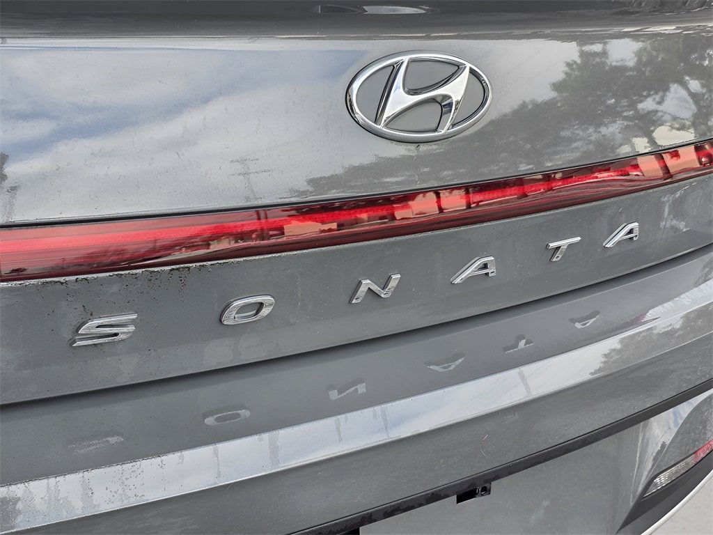Certified 2023 Hyundai Sonata SE w/ Preferred Accessory Package image 12