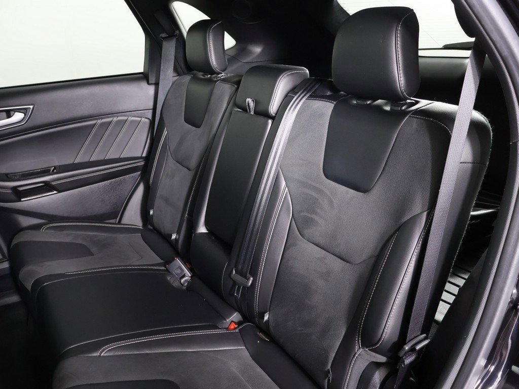 Used 2020 Ford Edge ST w/ Cold Weather Package image 31