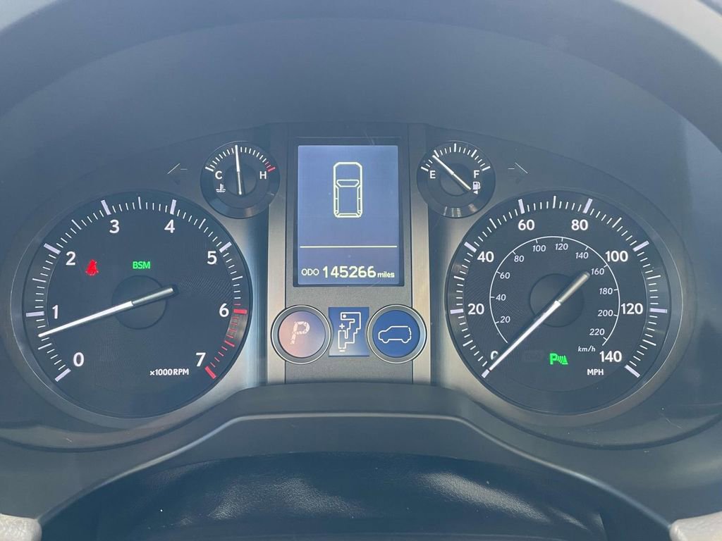 Used 2017 Lexus GX 460 Premium image 28