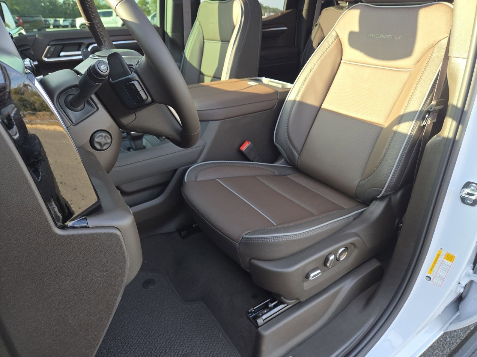 New 2026 GMC Sierra 1500 Denali w/ Denali Reserve Package image 33