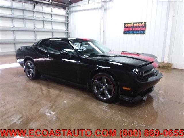 Used 2013 Dodge Challenger SXT RWD image 4