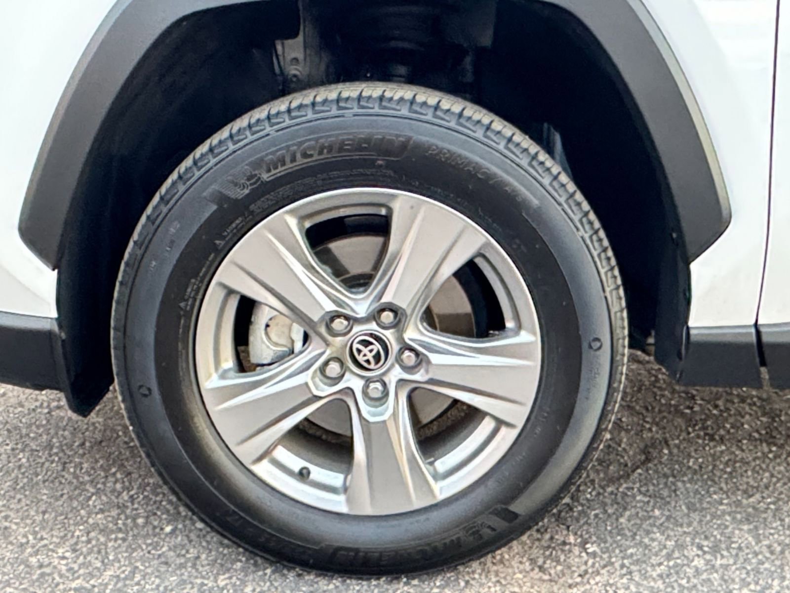 Used 2025 Toyota RAV4 LE image 29