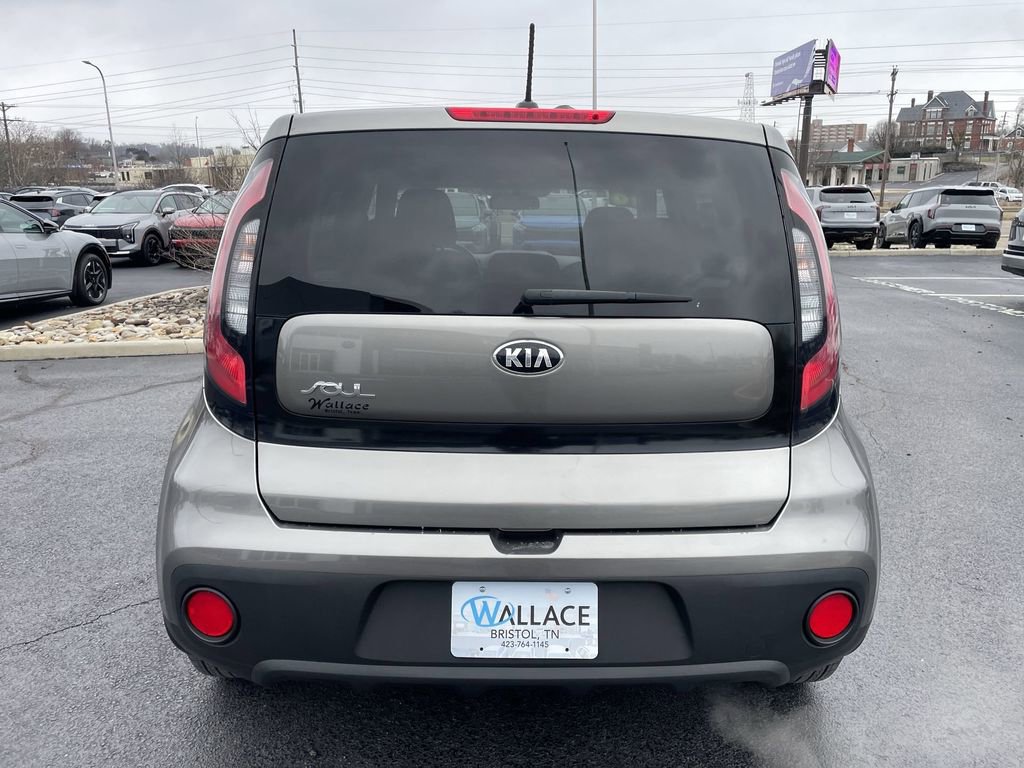Used 2018 Kia Soul FWD image 5
