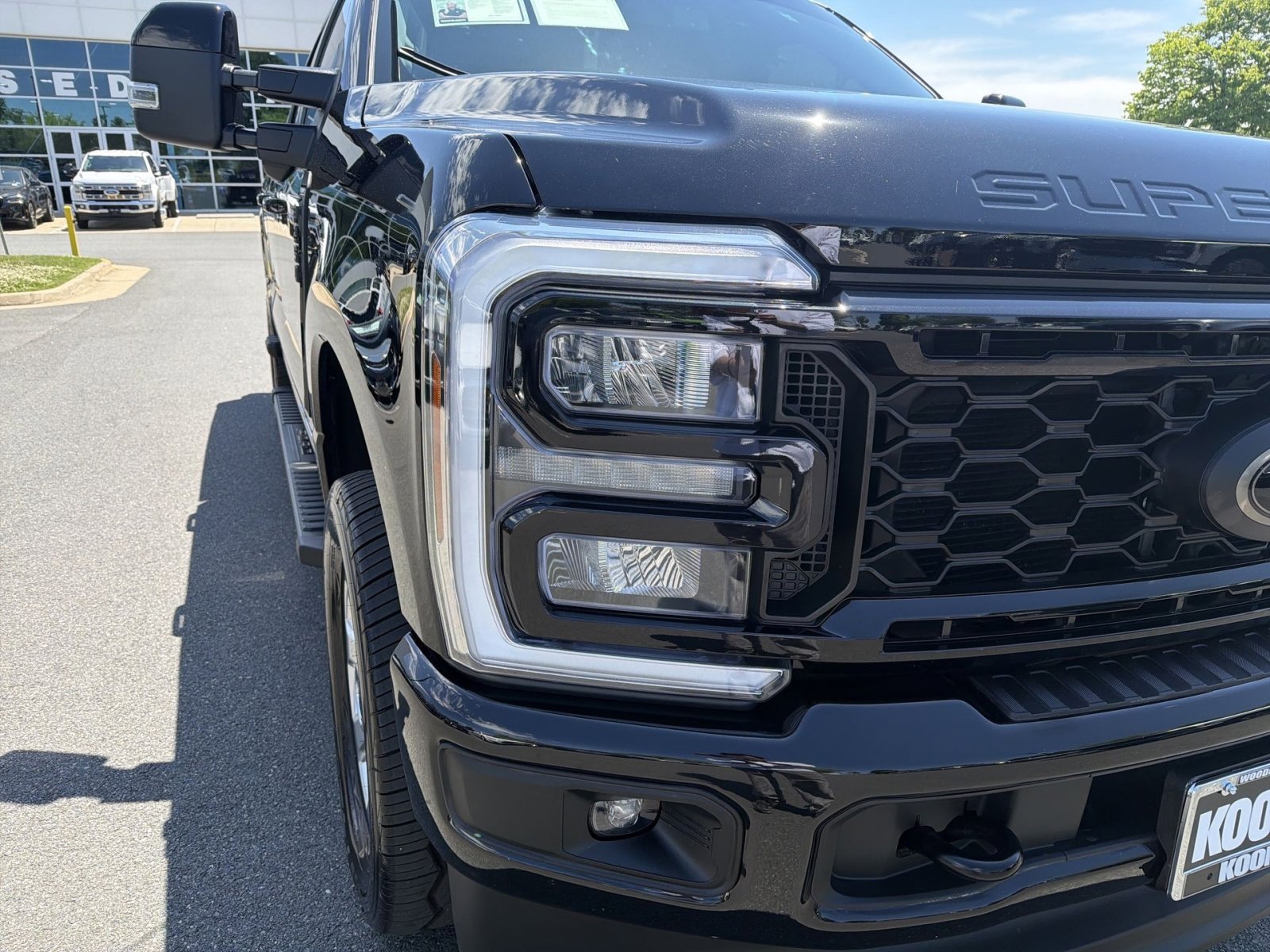 Used 2025 Ford F250 Lariat w/ Black Appearance Package AWD/4WD image 13