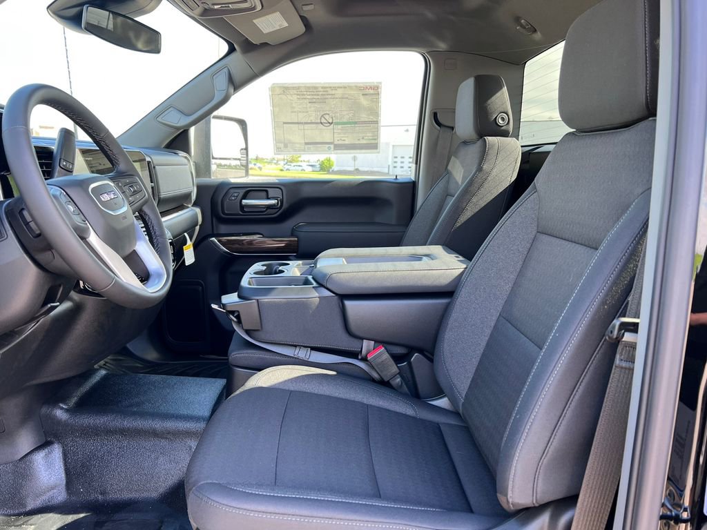 New 2026 GMC Sierra 2500 SLE w/ SLE Convenience Package AWD/4WD video 3