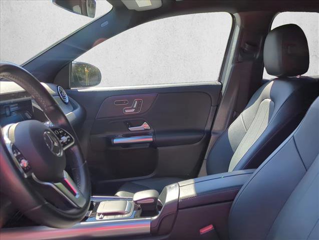 Used 2022 Mercedes-Benz GLA 250 w/ Premium Package Lite image 11