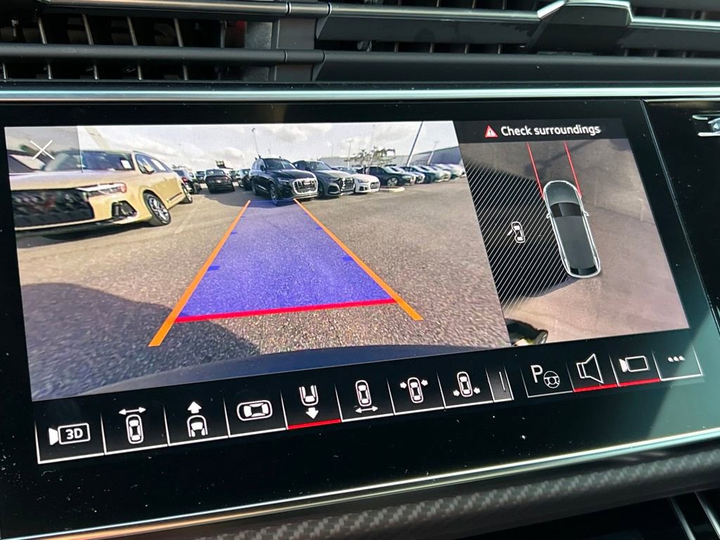 Used 2025 Audi RS Q8 performance image 41