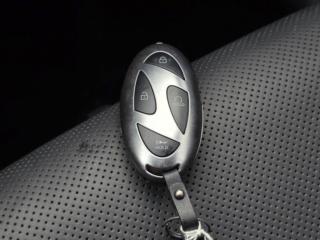 Certified 2025 Hyundai Santa Fe SEL image 38