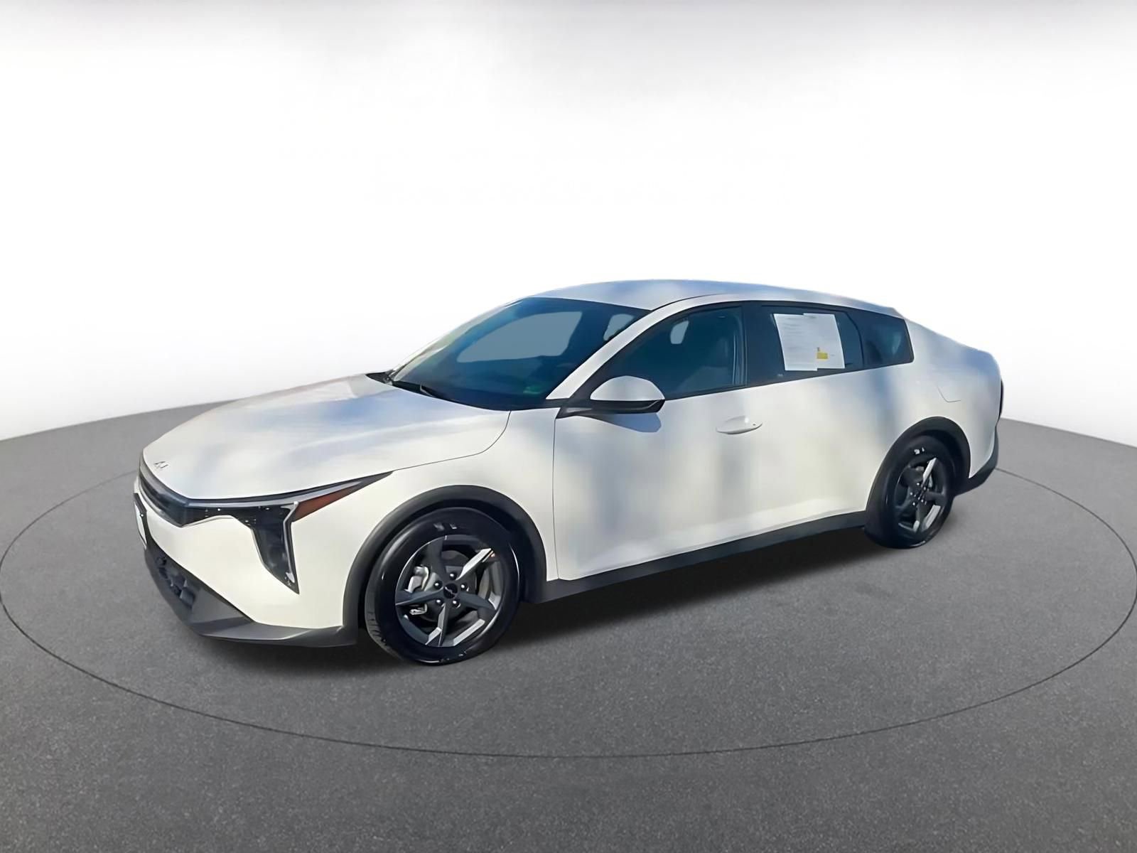 Used 2025 Kia K4 FWD image 7