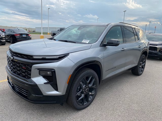 New 2026 Chevrolet Traverse RS w/ LPO, Floor Liner Package image 1