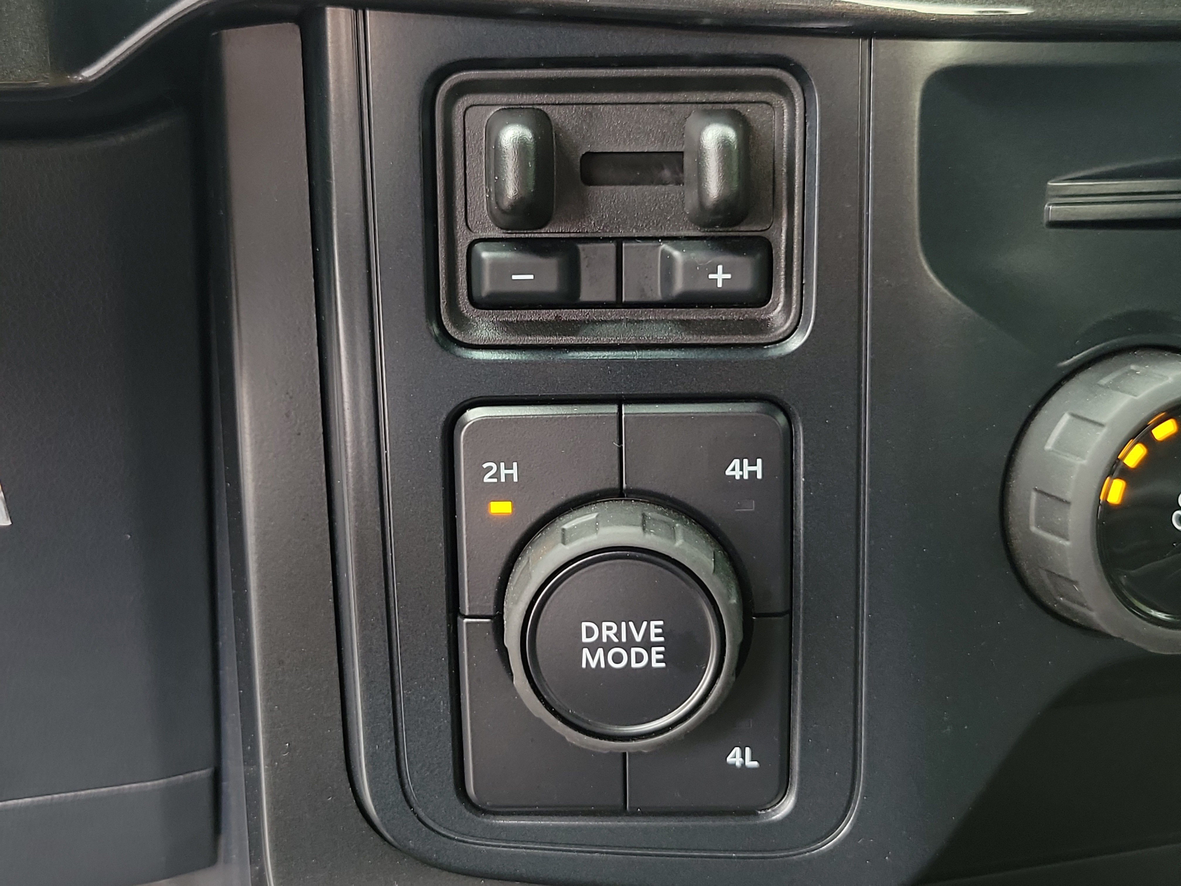 Used 2025 Ford F150 STX w/ Equipment Group 200A AWD/4WD image 10