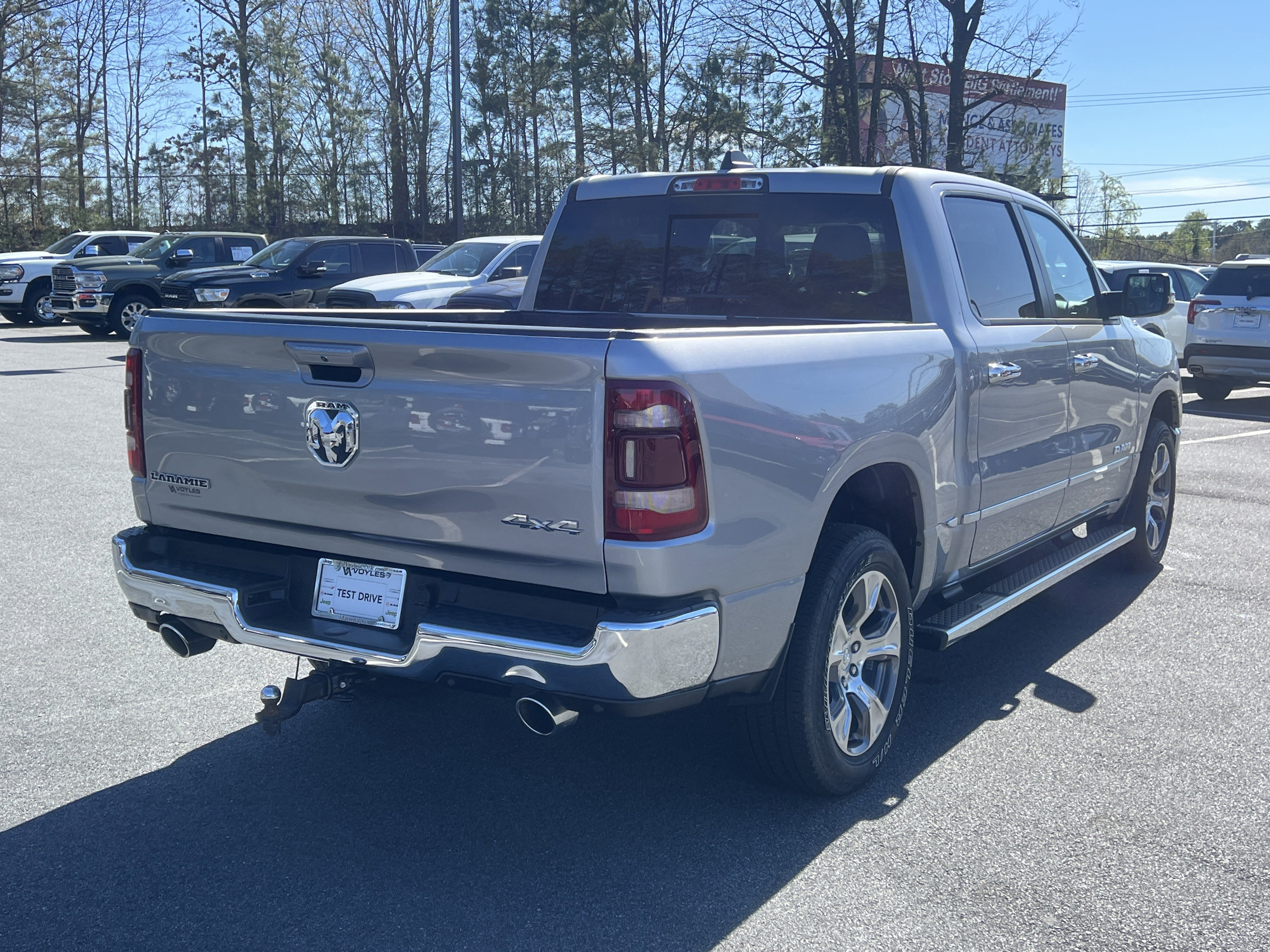 Used 2023 RAM 1500 Laramie AWD/4WD image 8