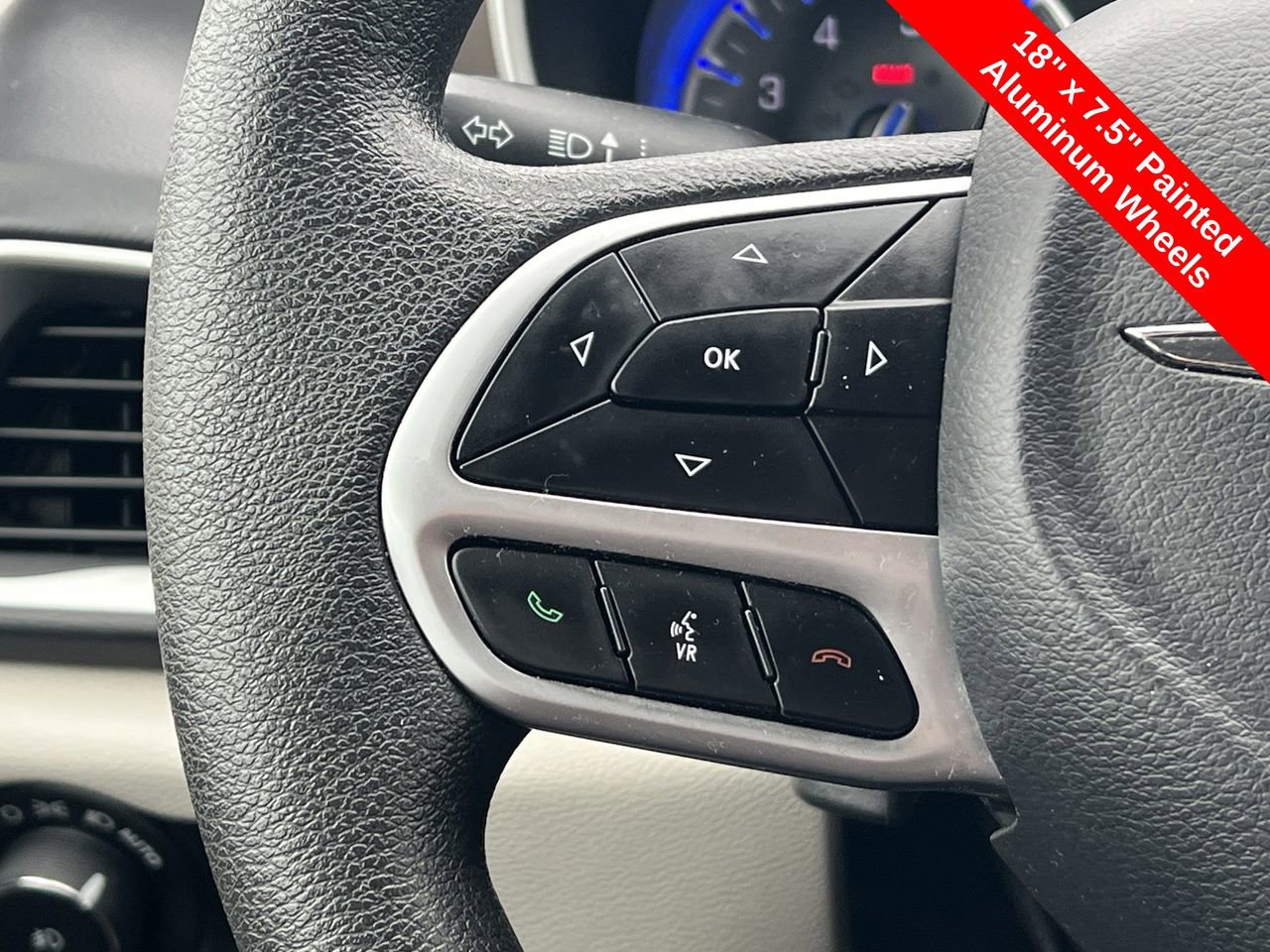 Used 2018 Chrysler Pacifica Touring Plus w/ Tire & Wheel Group image 15