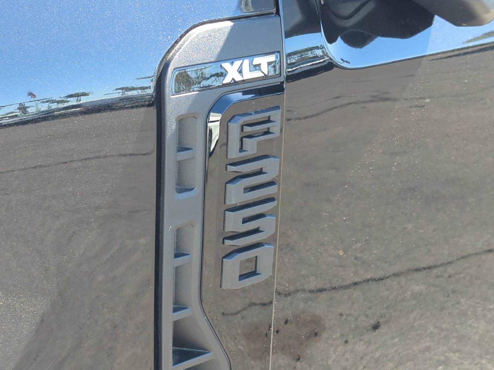 New 2025 Ford F250 XLT w/ Black Appearance Package image 24