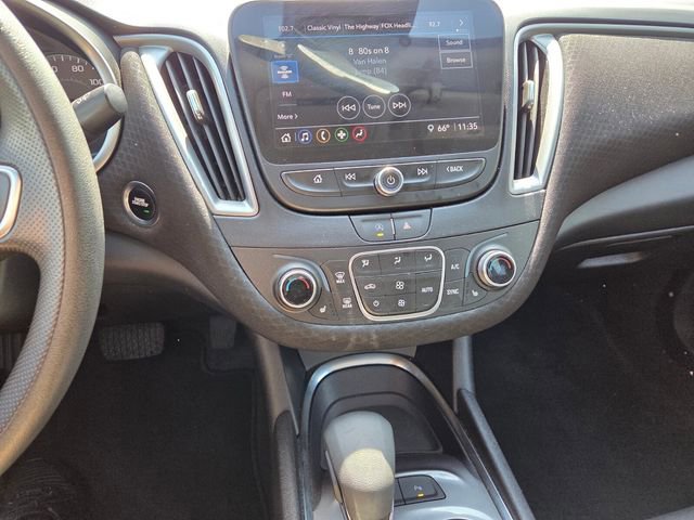 Used 2025 Chevrolet Malibu LT image 30