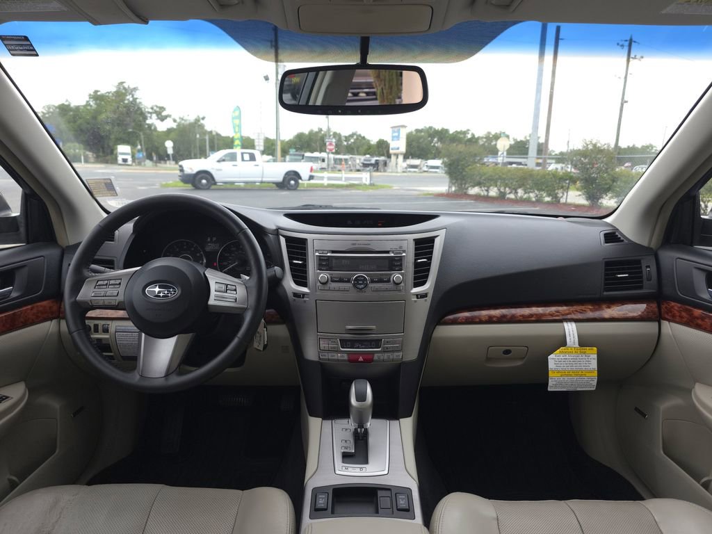 Used 2011 Subaru Outback 2.5i Limited AWD/4WD image 17