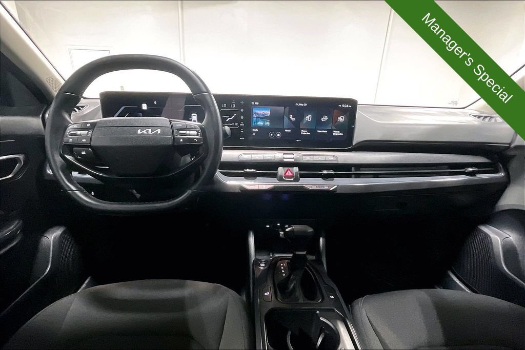Used 2025 Kia K4 EX FWD image 18